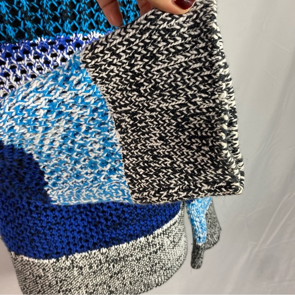 Derek Lam Knit long sleeved sweater. - Picture 7 of 8